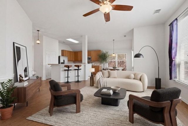 2607 Sun Cove Lane, Pearland, TX 77584