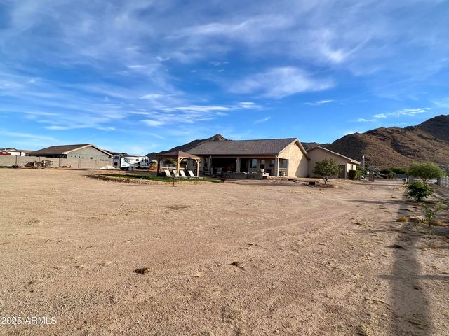 7106 W HOMBRE Road, San Tan Valley, AZ 85144