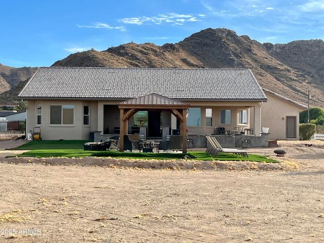 7106 W HOMBRE Road, San Tan Valley, AZ 85144