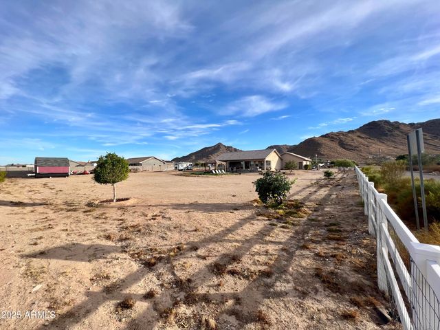 7106 W HOMBRE Road, San Tan Valley, AZ 85144