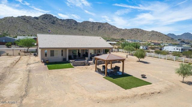 7106 W HOMBRE Road, San Tan Valley, AZ 85144