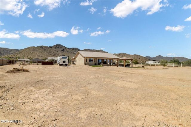 7106 W HOMBRE Road, San Tan Valley, AZ 85144