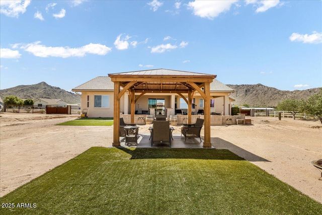 7106 W HOMBRE Road, San Tan Valley, AZ 85144