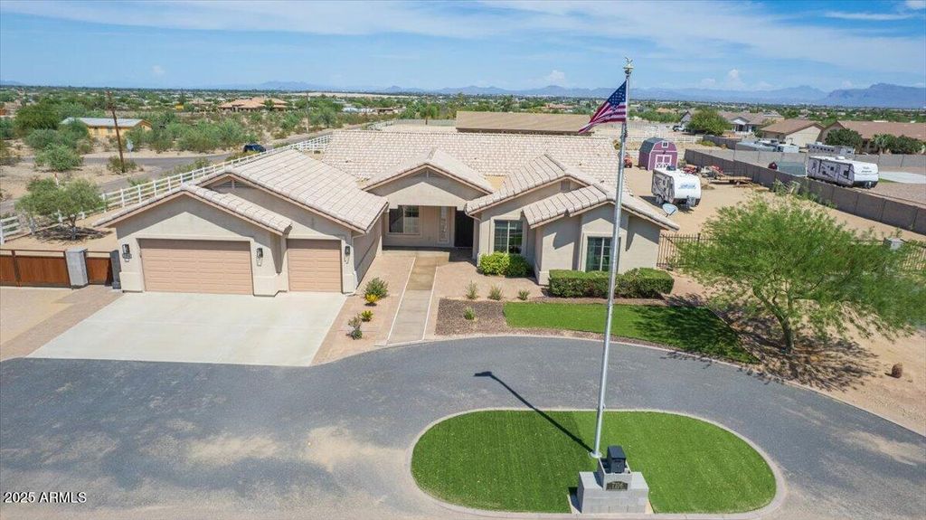 7106 W HOMBRE Road, San Tan Valley, AZ 85144 — photo 2