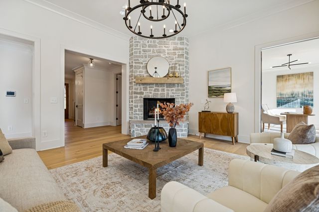 671 Baker Rd, Columbia, TN 38401