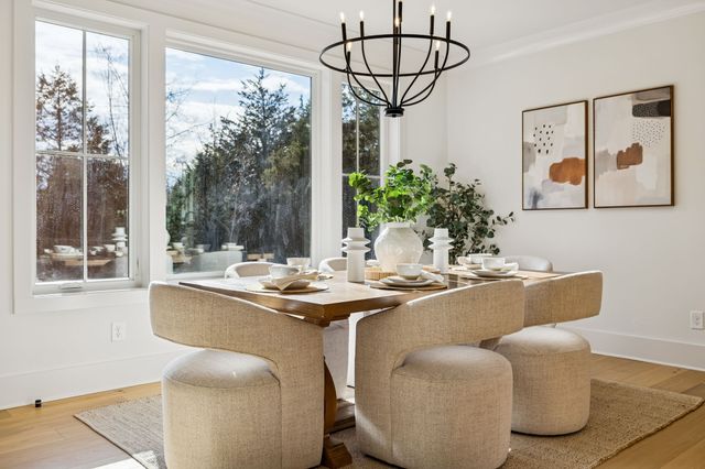 671 Baker Rd, Columbia, TN 38401