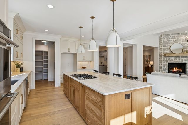 671 Baker Rd, Columbia, TN 38401