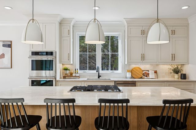 671 Baker Rd, Columbia, TN 38401