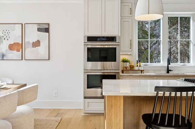 671 Baker Rd, Columbia, TN 38401