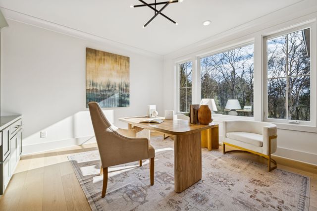 671 Baker Rd, Columbia, TN 38401