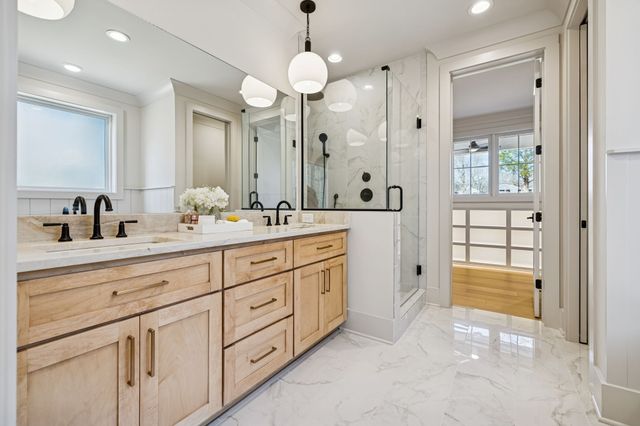 671 Baker Rd, Columbia, TN 38401