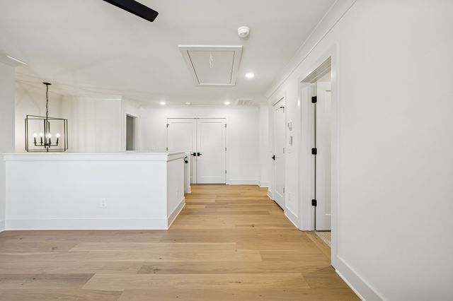 671 Baker Rd, Columbia, TN 38401