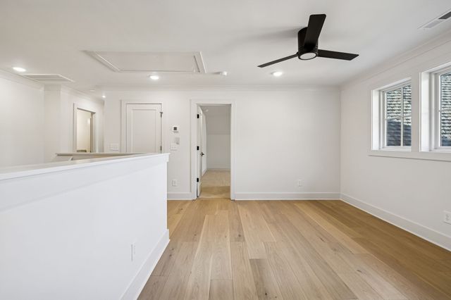 671 Baker Rd, Columbia, TN 38401