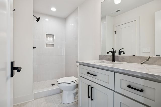 671 Baker Rd, Columbia, TN 38401