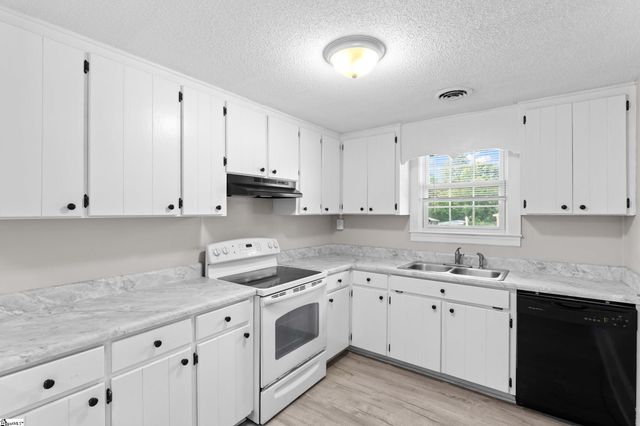313 Lanham Street, Greenwood, SC 29649