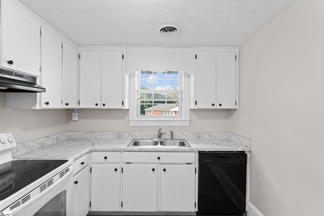 313 Lanham Street, Greenwood, SC 29649