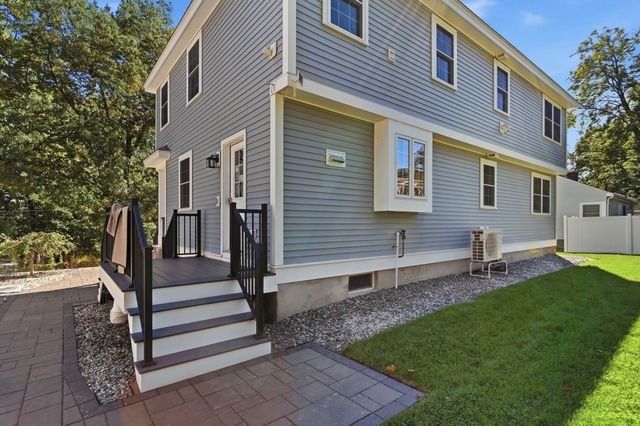 15 Cedar Street, Chelmsford, MA 01863