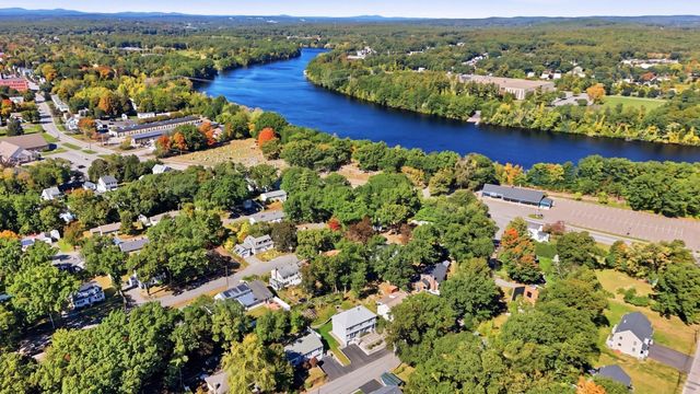 15 Cedar Street, Chelmsford, MA 01863