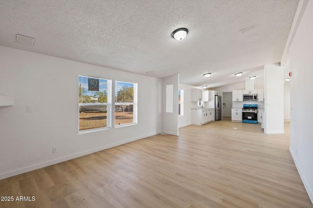 20772 E STAGECOACH Trail, Mayer, AZ 86333