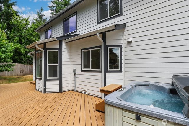 303 S 302nd Place, Federal Way, WA 98003