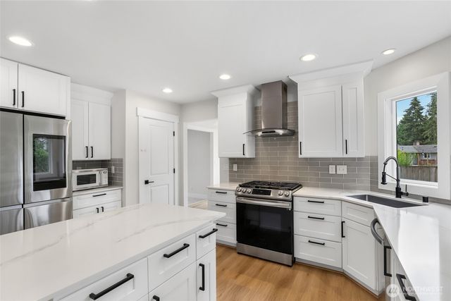 303 S 302nd Place, Federal Way, WA 98003