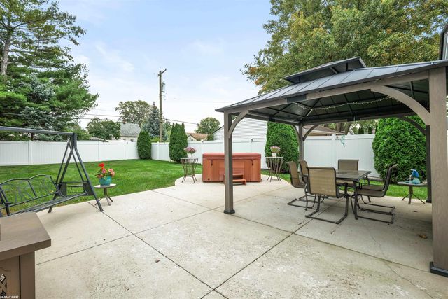 29630 Park Street, Roseville, MI 48066