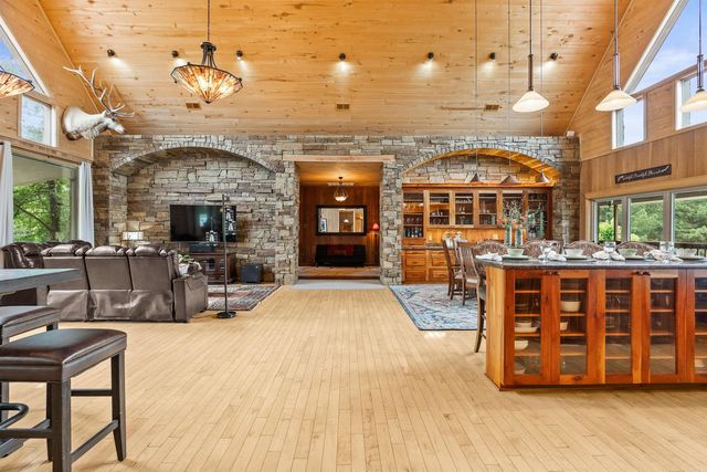 205 Spring Road, Searcy, AR 72143