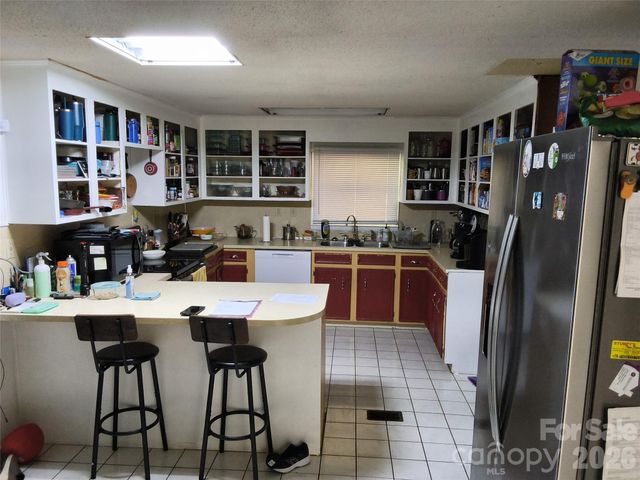 1981 Mollys Backbone Road, Sherrills Ford, NC 28673