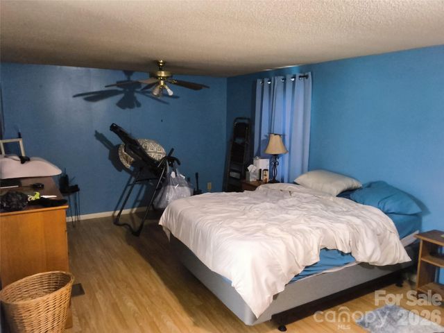 1981 Mollys Backbone Road, Sherrills Ford, NC 28673