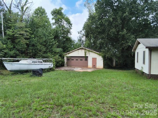1981 Mollys Backbone Road, Sherrills Ford, NC 28673