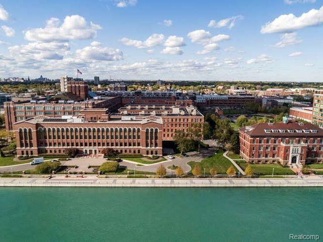 200 River Place Drive 33, Detroit, MI 48207