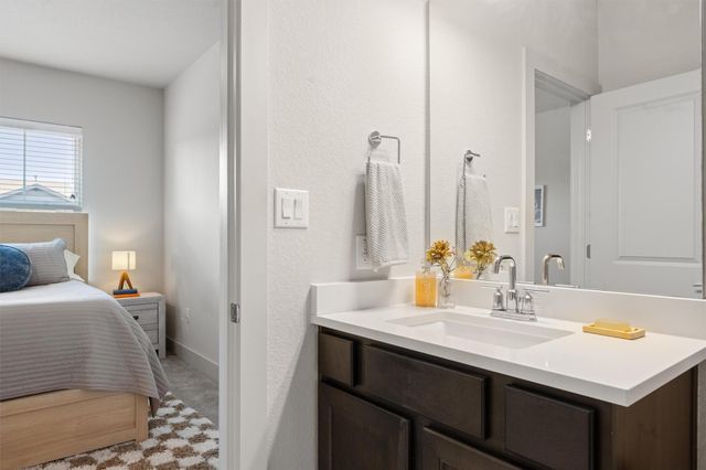 2056 Local Rebel LOOP, Leander, TX 78641