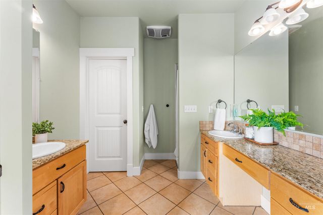 2021 W Sagwon Dr, Kuna, ID 83634