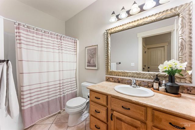 2021 W Sagwon Dr, Kuna, ID 83634