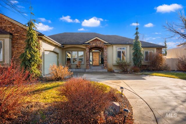 2021 W Sagwon Dr, Kuna, ID 83634