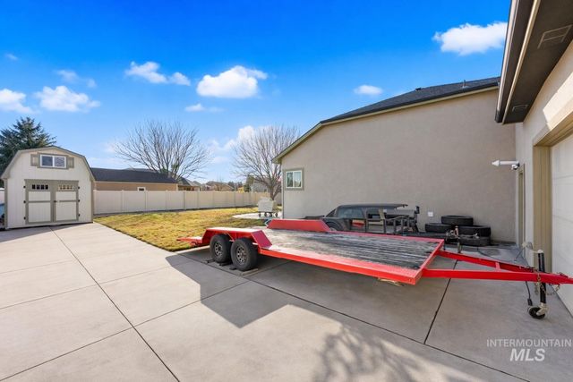 2021 W Sagwon Dr, Kuna, ID 83634