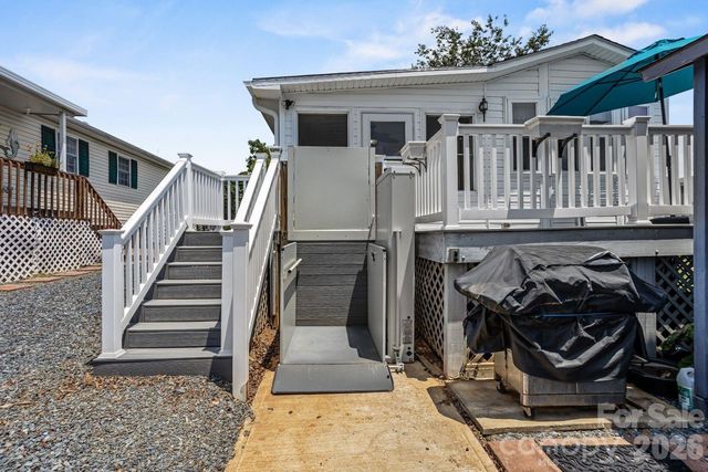 111 Scenic View Lane, New London, NC 28127