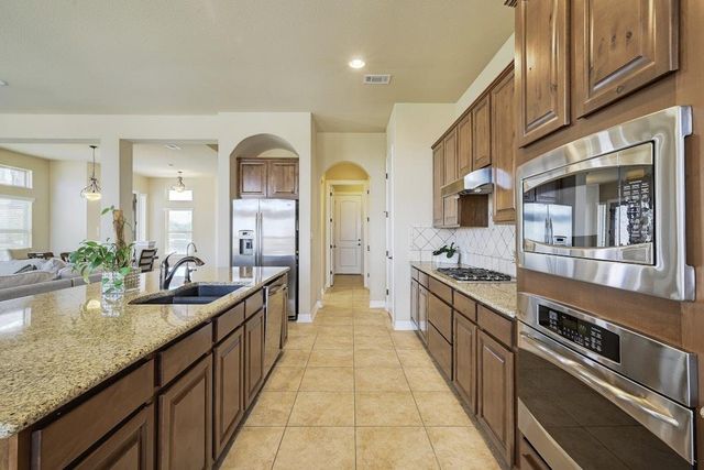 119 Antonio WAY, Lakeway, TX 78734