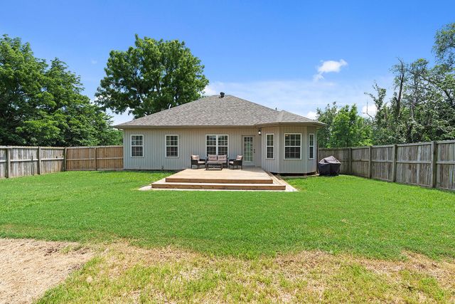 806 E Grant Street, Ash Grove, MO 65604