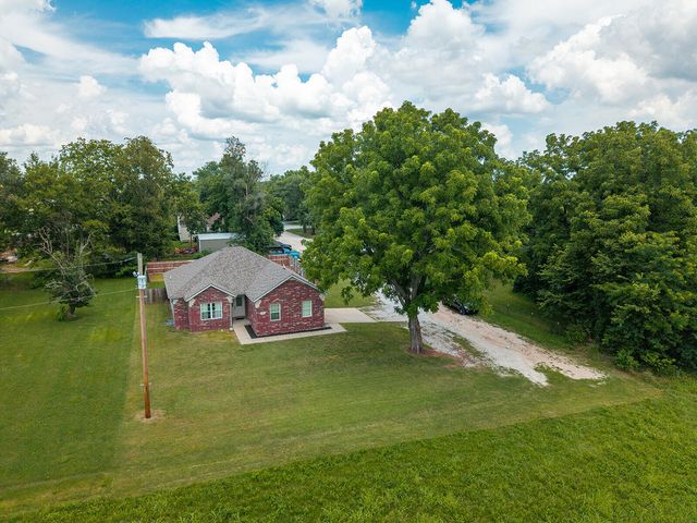 806 E Grant Street, Ash Grove, MO 65604