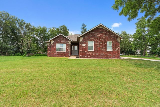 806 E Grant Street, Ash Grove, MO 65604