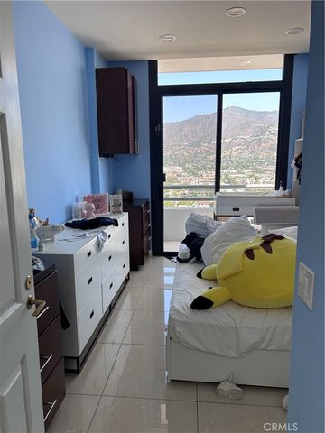 343 Pioneer Drive PH2, Glendale, CA 91203