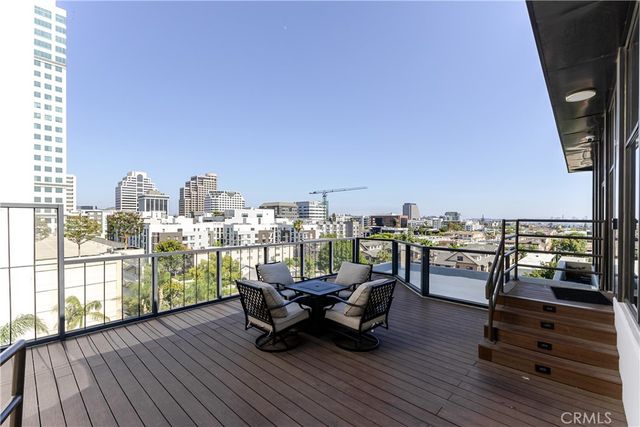 343 Pioneer Drive PH2, Glendale, CA 91203