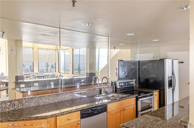 343 Pioneer Drive PH2, Glendale, CA 91203