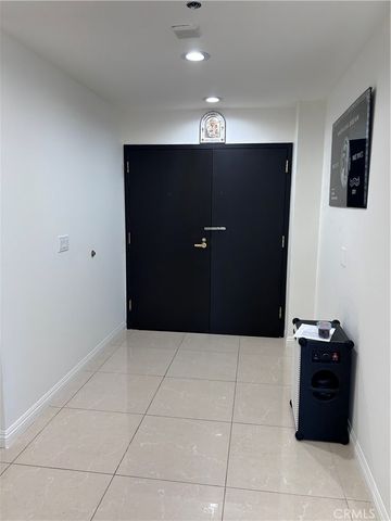 343 Pioneer Drive PH2, Glendale, CA 91203