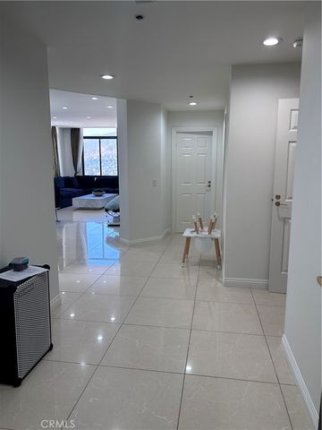 343 Pioneer Drive PH2, Glendale, CA 91203