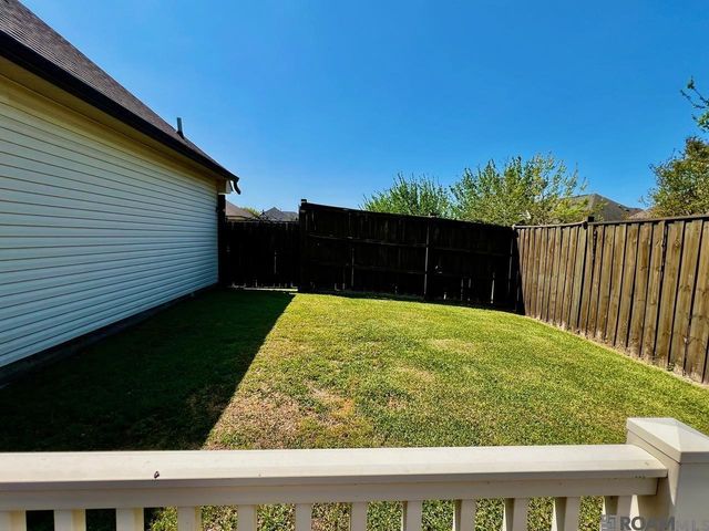 41152 New Orleans Dr, Sorrento, LA 70778