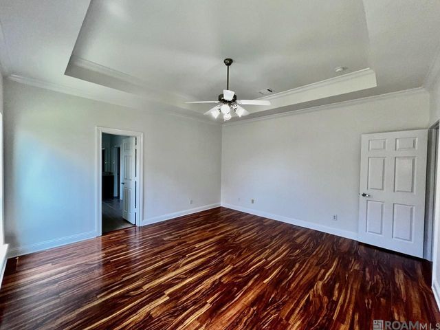 41152 New Orleans Dr, Sorrento, LA 70778