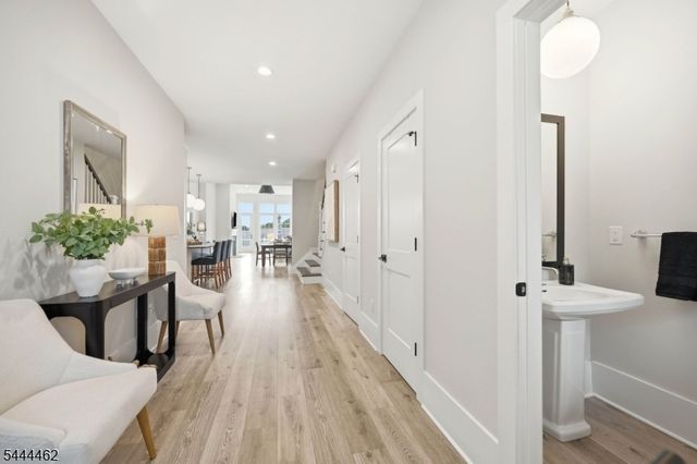 17 Cypress Ln, Cedar Grove Twp., NJ 07009