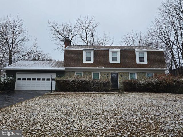 1530 PATHFINDER LN, Mclean, VA 22101